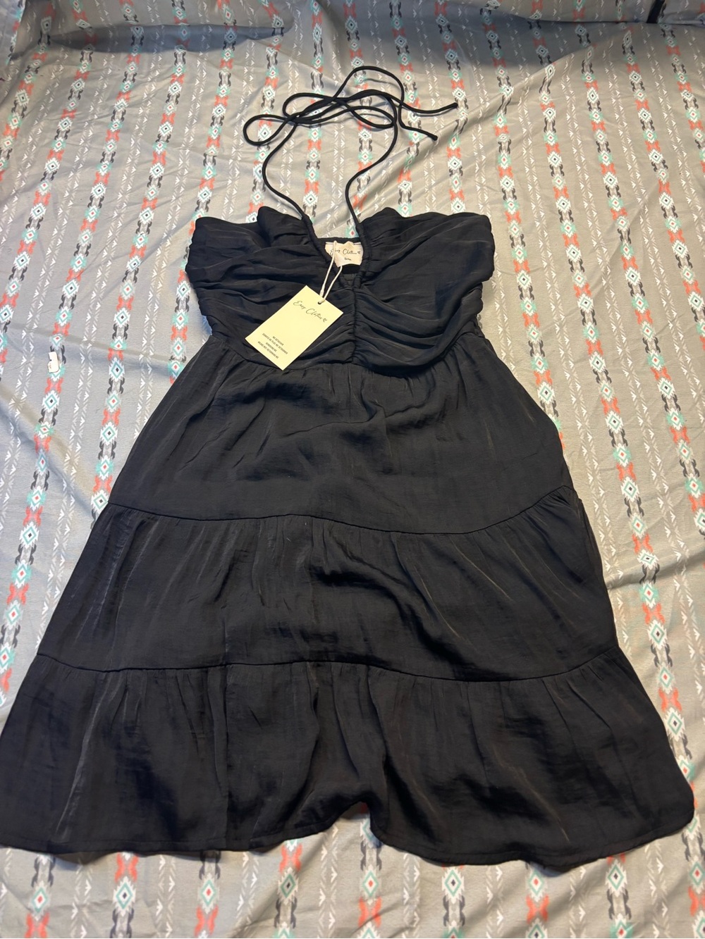 🍄NWT Easy Clothes LBD with Halter Tie